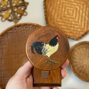 🍄SOLD🍄 Vintage Wooden Rooster Recipe Holder Clip